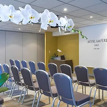 Ampere Hotel 4*